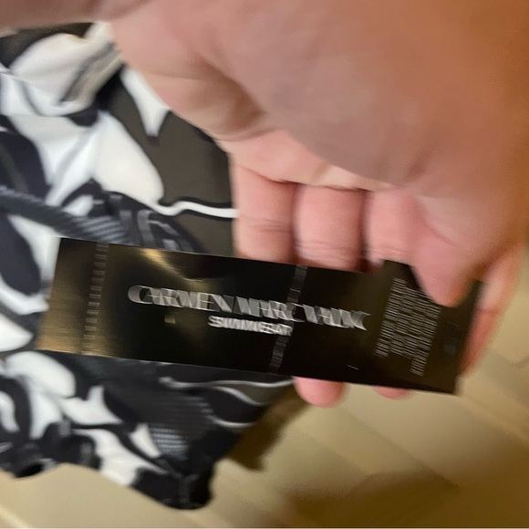 Carmen Marc Valvo One Shoulder One Piece Swimsuit, Women's Size 8 NEW MSRP $106 - Picture 5 of 7